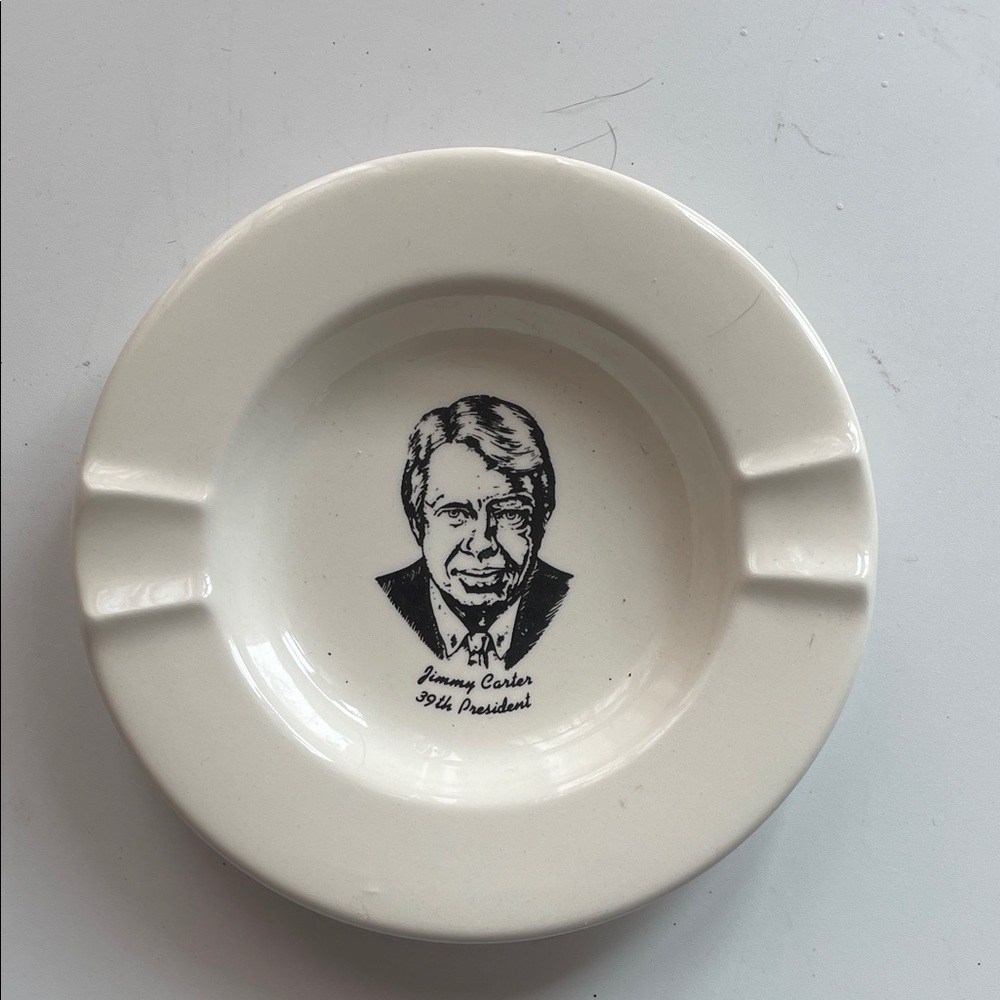Jimmy Carter 39th President Ceramic Ashtray - White with Black Portrait